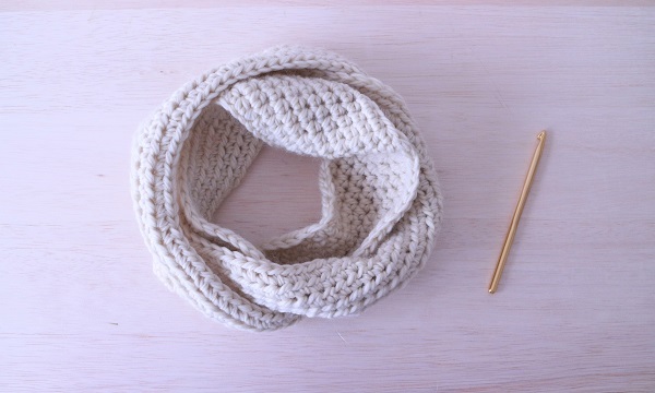 かぎ編み初心者さんの為のスヌードの編み方 簡単レシピ 海と糸